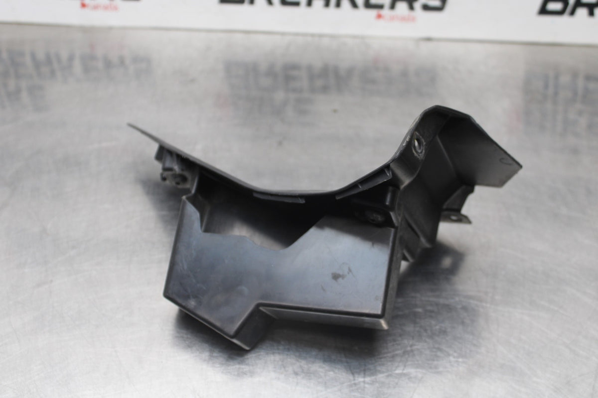 18 YAMAHA YZF R1  RIGHT FRONT UPPER FAIRING COWL PLASTIC BB838