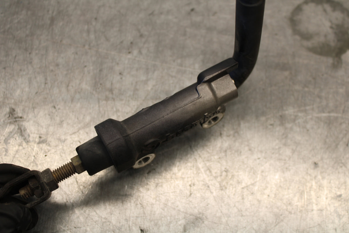 07-09 YAMAHA FZ6 REAR BACK BRAKE MASTER CYLINDER W RESERVOIR BB713