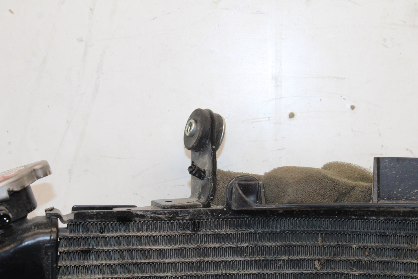 08-16 YAMAHA YZF R6 ENGINE RADIATOR MOTOR COOLER COOLING RADIATER BB665