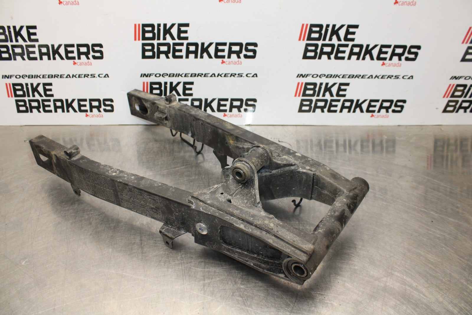 13-17 KAWASAKI NINJA 300 EX300 ABS REAR SWINGARM BACK SUSPENSION SWING ARM BB187