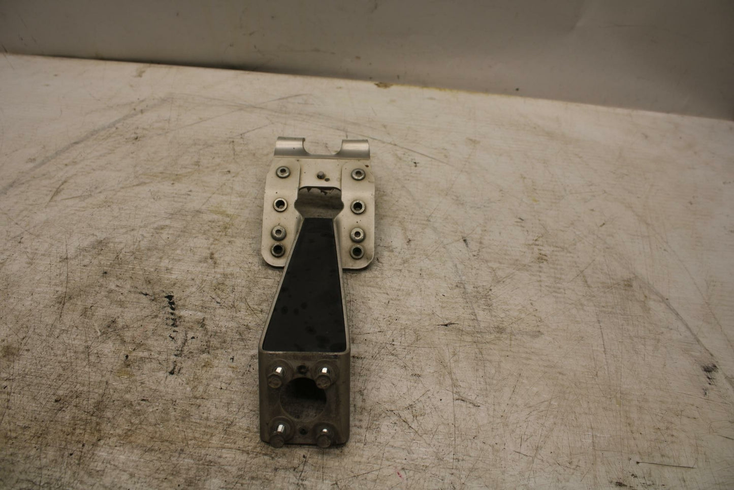 08-16 YAMAHA YZF R6 FENDER ELIMINATOR LICENSE PLATE BRACKET BB365 