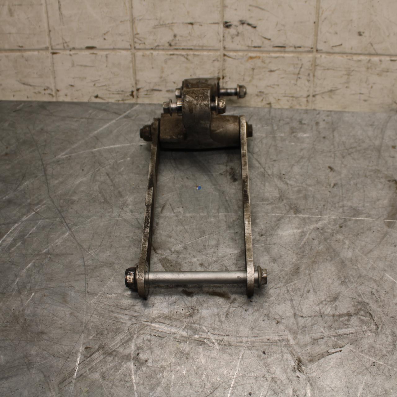 2005 Kawasaki Ninja ZX6R ZX636C REAR DOGBONE SHOCK LINKAGE LINK BB534