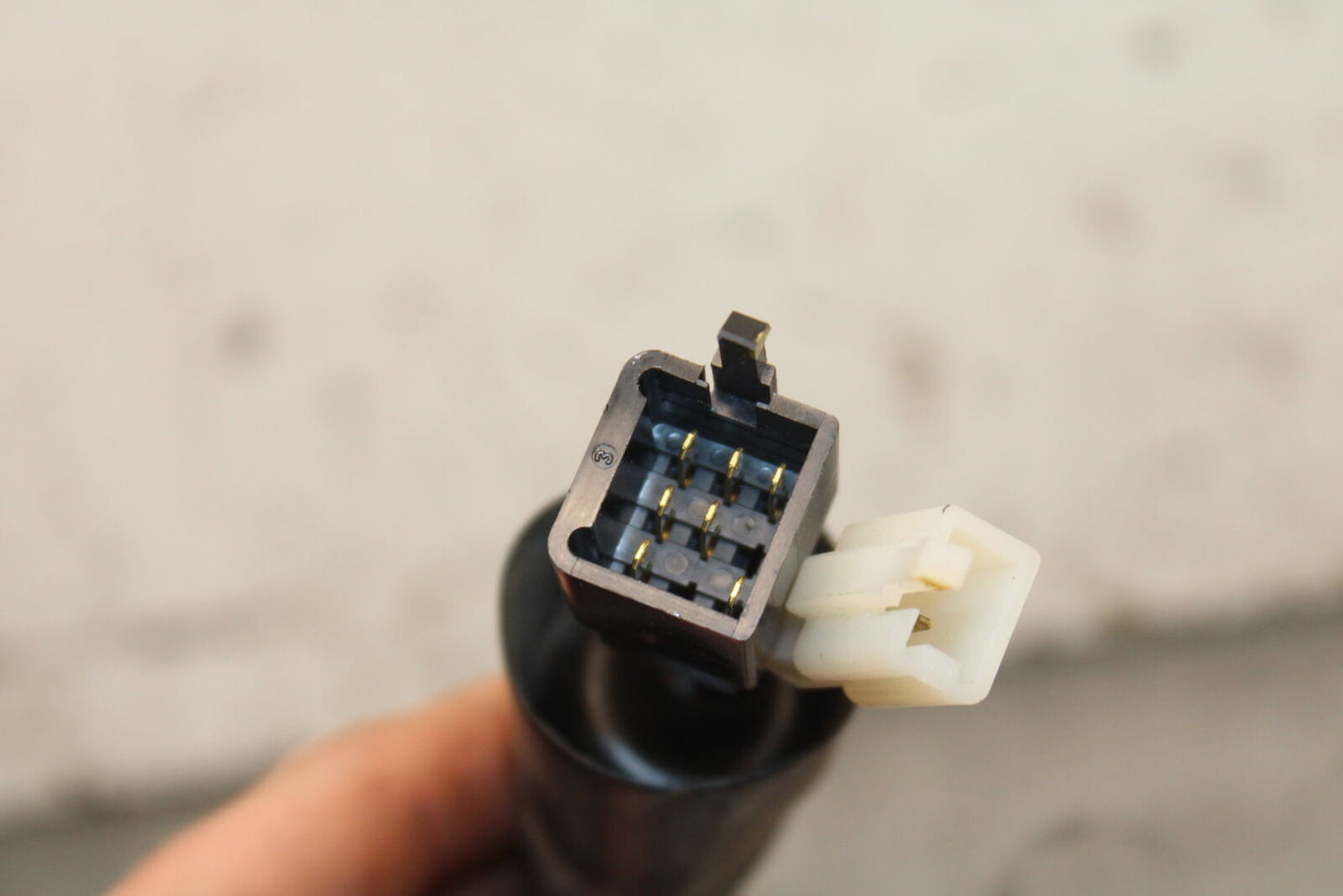 18-23 KAWASAKI NINJA 400 EX400 ABS LEFT CLIP ON HANDLE HORN SIGNALS SWITCH BB747