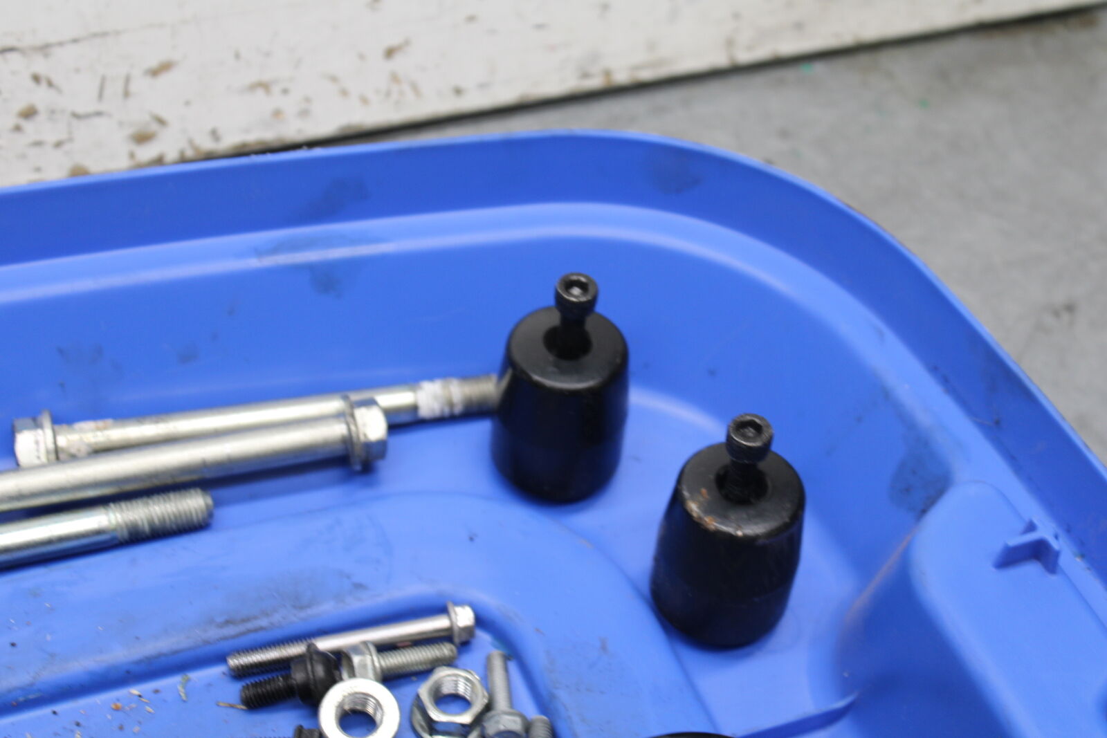 17-24 KTM 390 DUKE MOUNTING BOLTS HARDWARE MOTOR SCREWS BB734