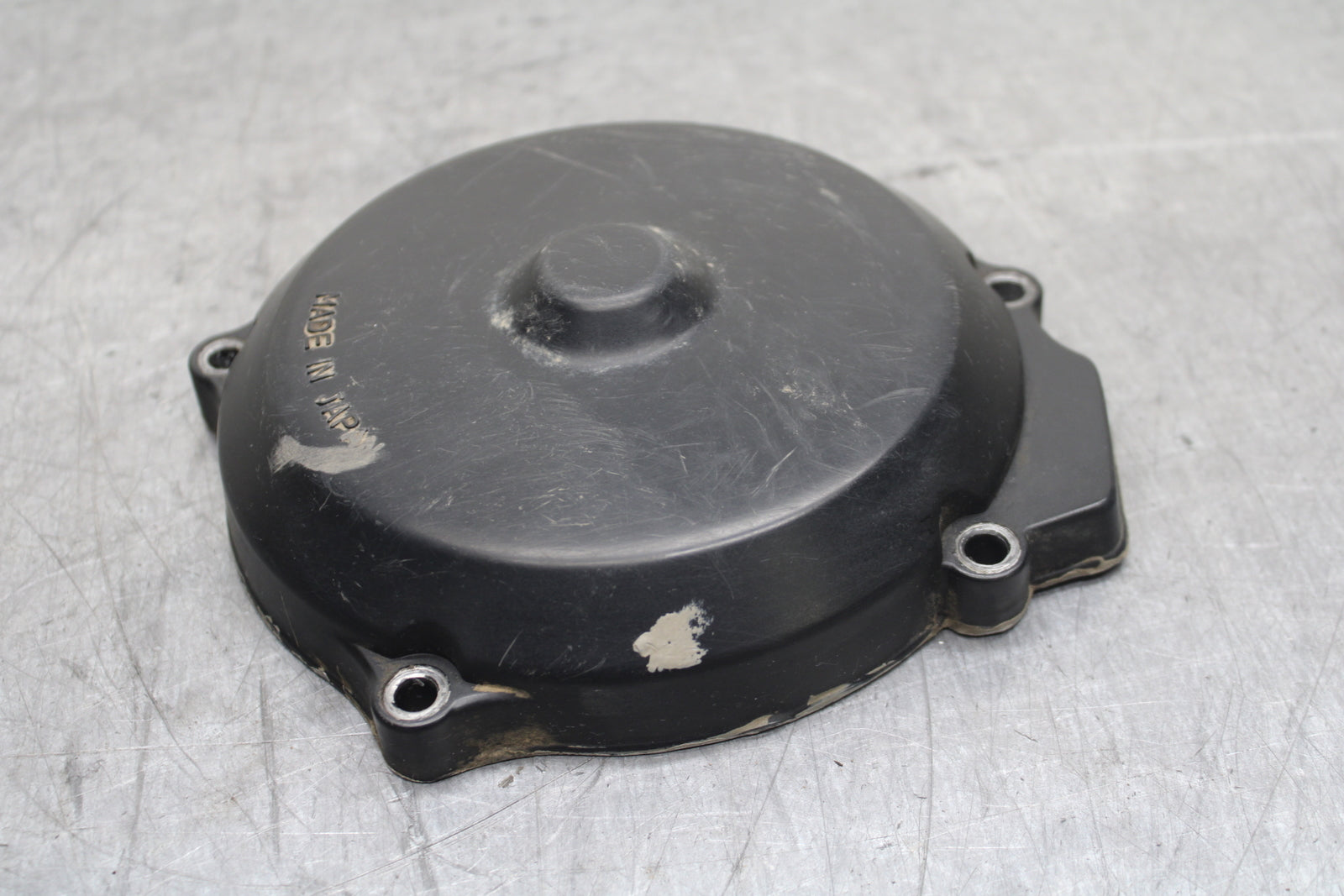 82-83 YAMAHA IT175 ENGINE MOTOR STATOR GENERATOR MAGNETO COVER BB108