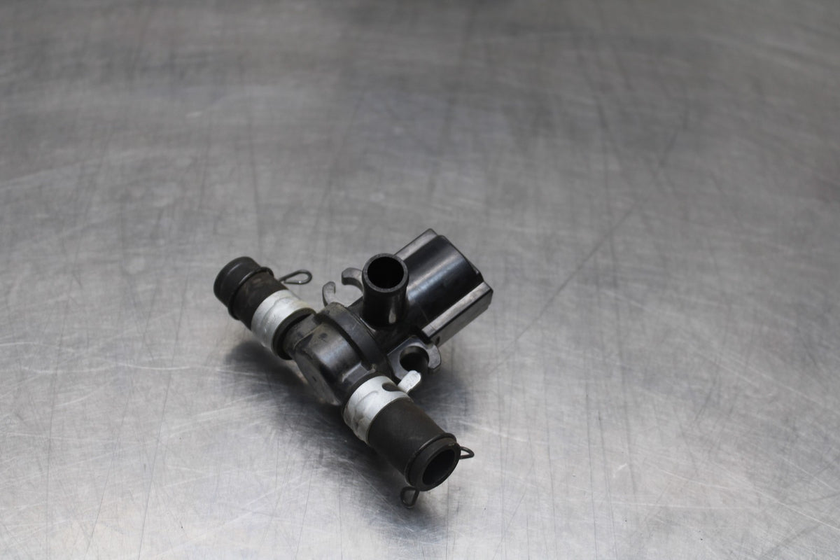 09 SUZUKI GSXR1000 AIR VALVE SOLENOID TOP ENGINE SWITCH SENSOR BB777
