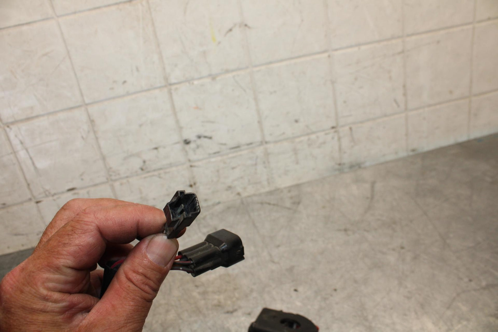 2008 Kawasaki Ninja ZX10R ZX1000E RIGHT CLIP ON HANDLE KILL OFF START SWITCH BB5