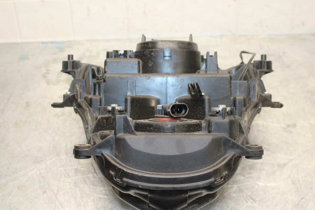 15-21 SUZUKI GSXR600 FRONT HEADLIGHT HEAD LIGHT LAMP BB418