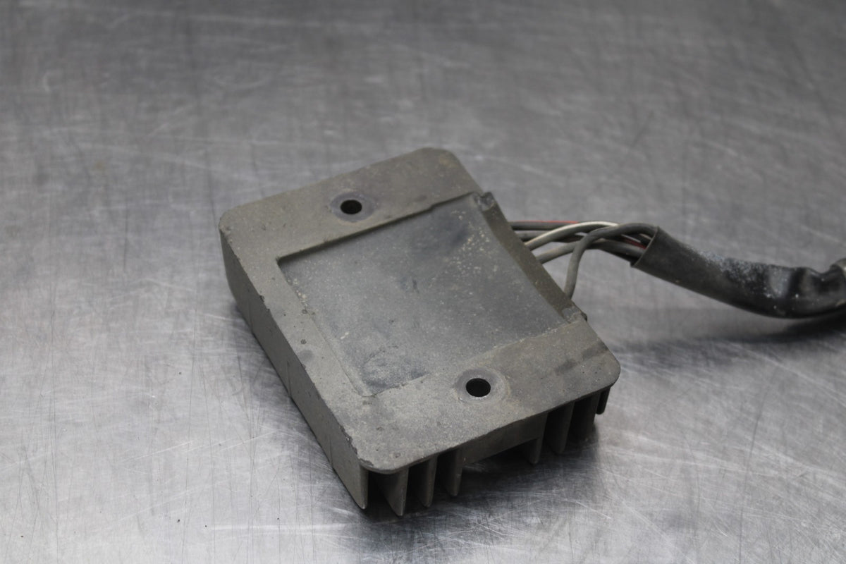 01-03 SUZUKI GSXR600 RECTIFIER VOLTAGE REGULATOR BB841