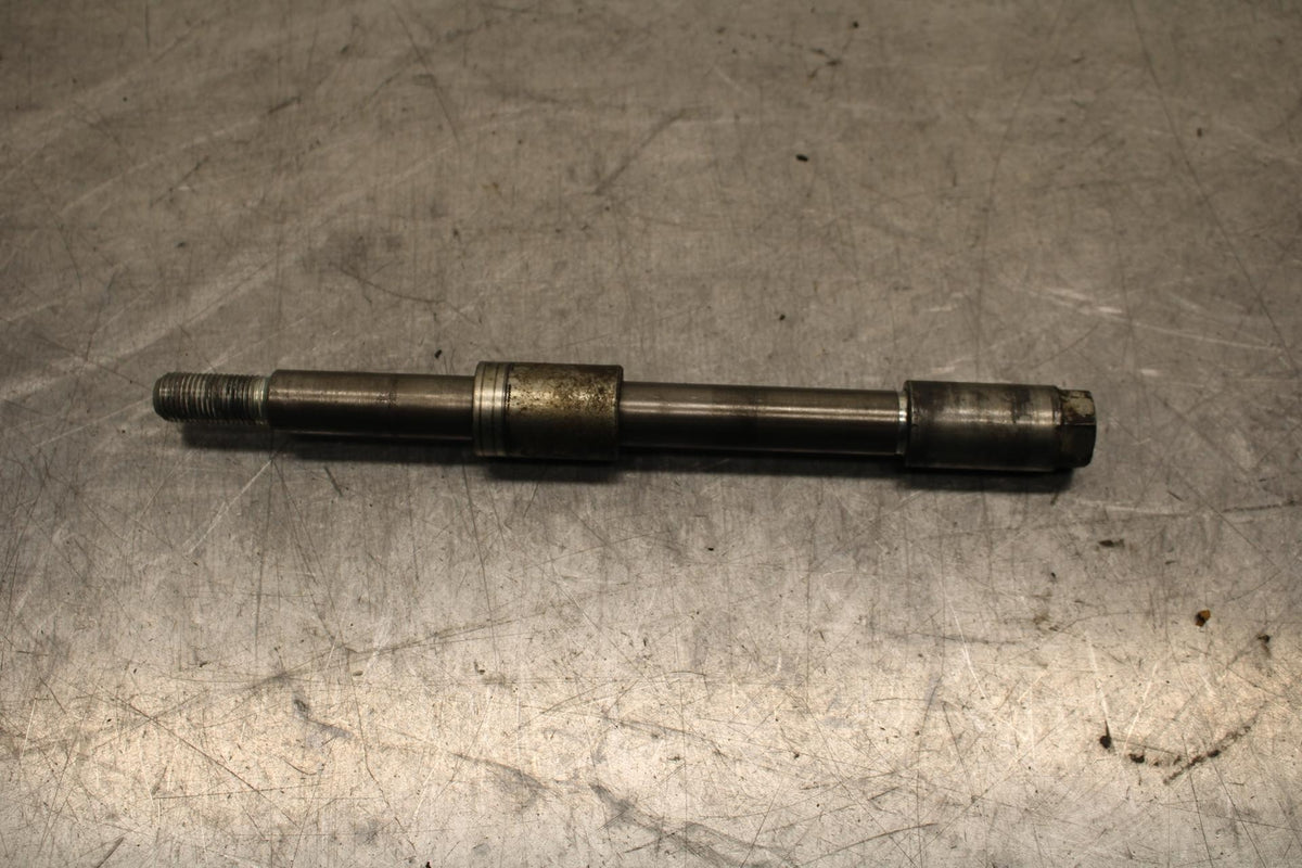 1985 Honda Shadow 500 VT500C FRONT WHEEL RIM AXLE PIVOT BOLT 44301-MF5-750 BB615