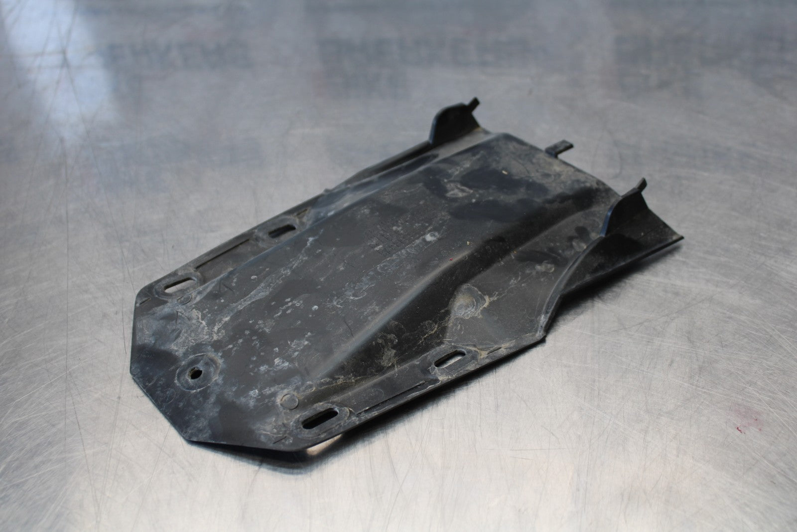 22-25 YAMAHA YZF R7 REAR BACK TAIL UNDERTAIL FAIRING COWL FENDER BB176