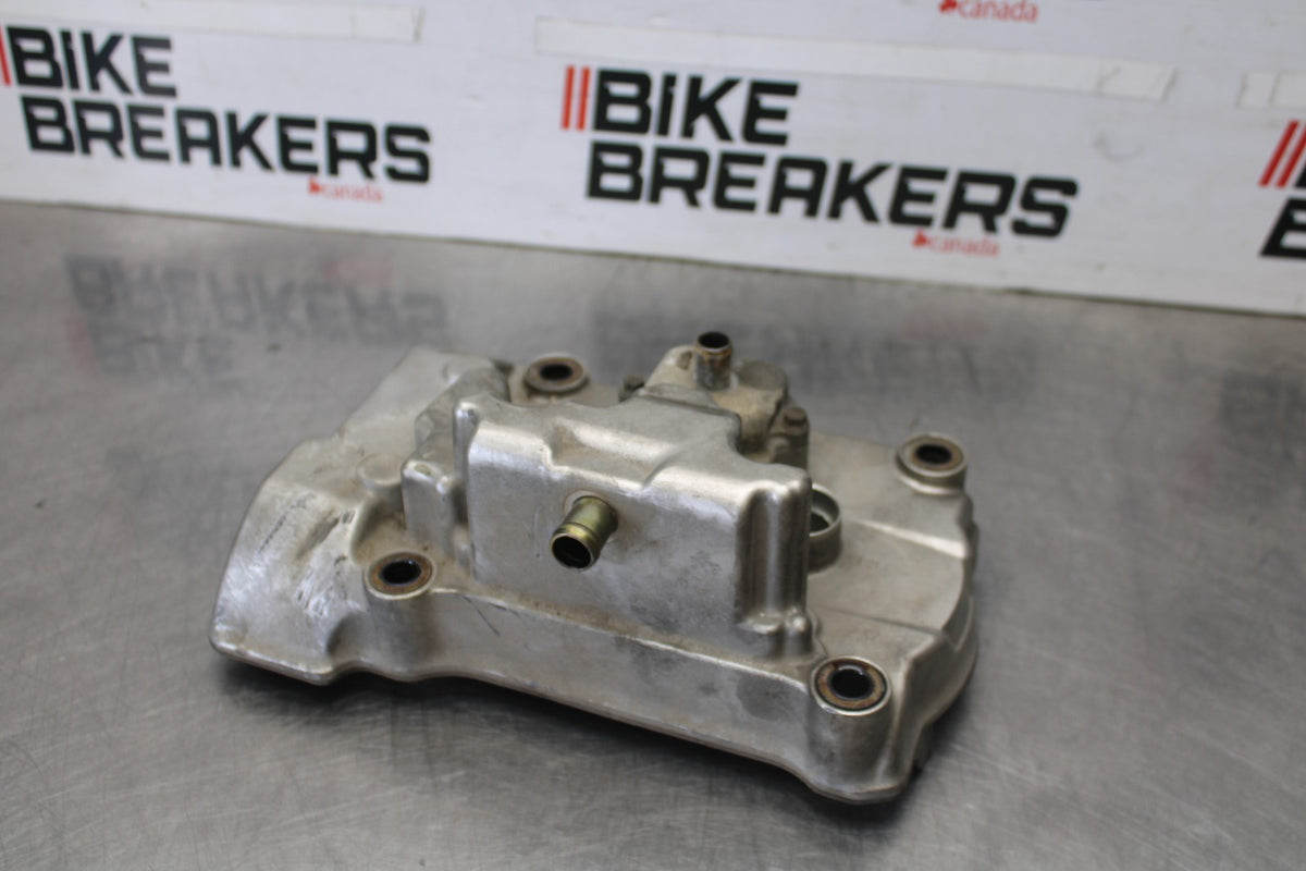 06-07 HONDA INTERCEPTOR 800 VFR800 REAR ENGINE CYLINDER HEAD COVER BB917