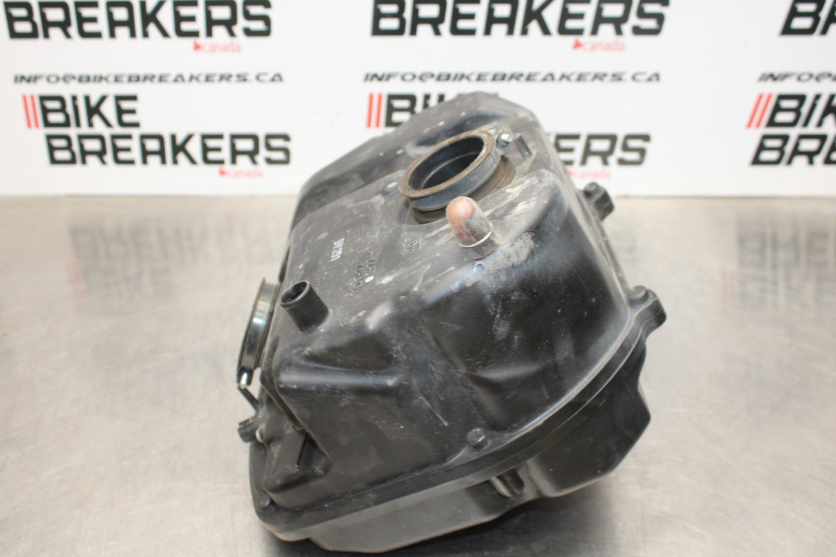 10 SUZUKI SV650 AIRBOX AIR INTAKE FILTER BOX BB181