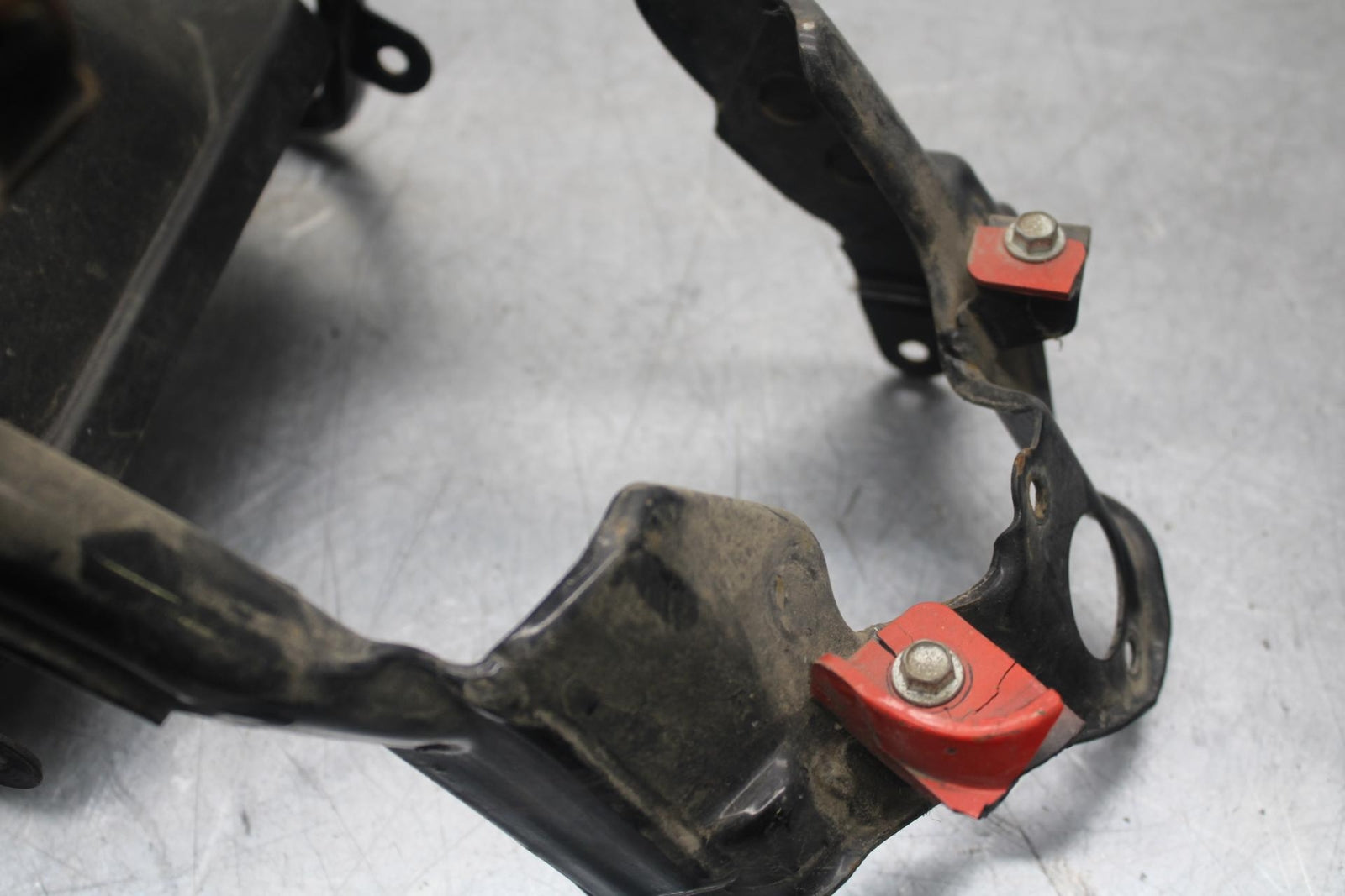 1988 Yamaha FZ600 REAR SUBFRAME BACK SUB FRAME BB601