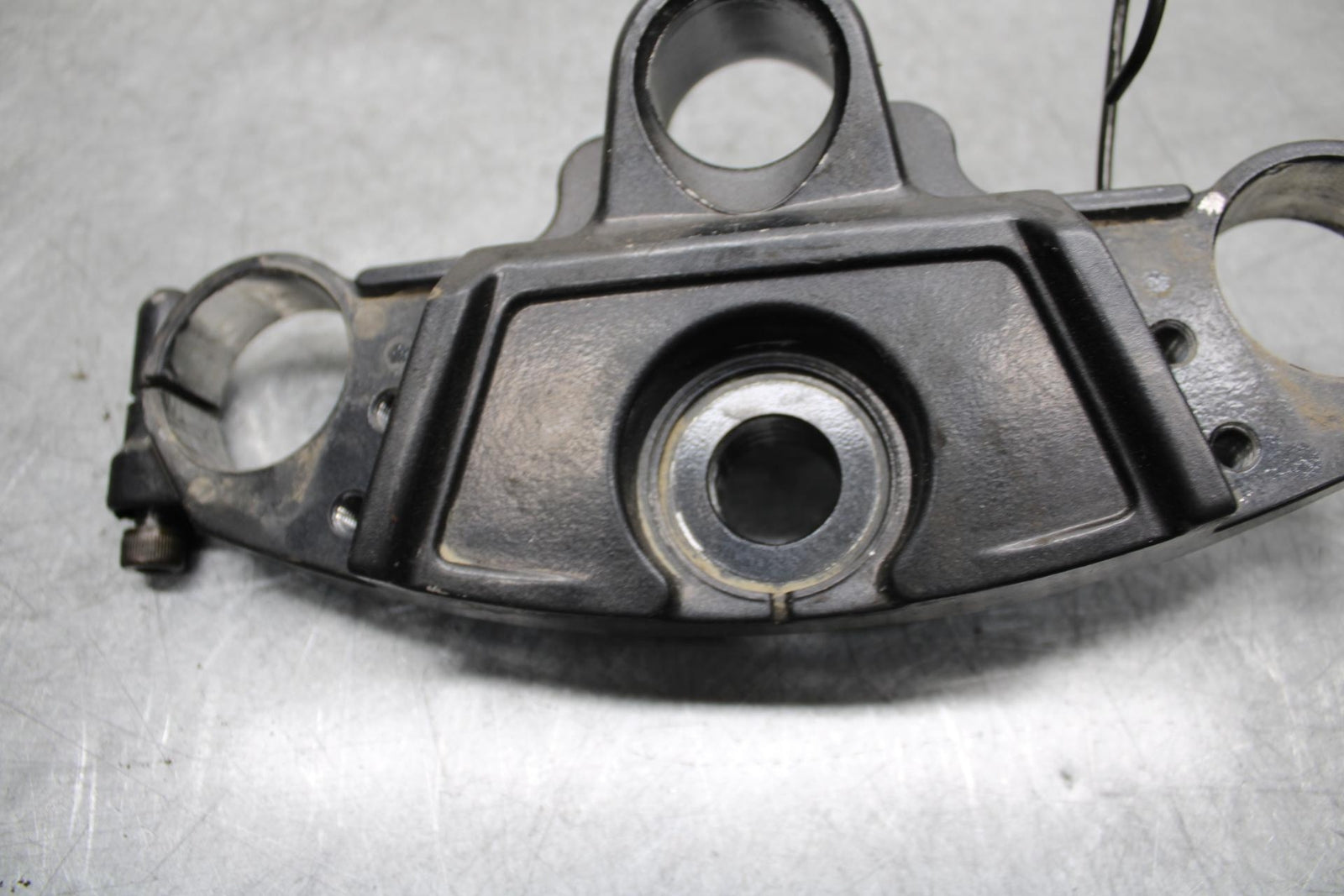 2001 Kawasaki Ninja ZX6 ZX600E FORKS UPPER TRIPLE TREE CLAMP BB547