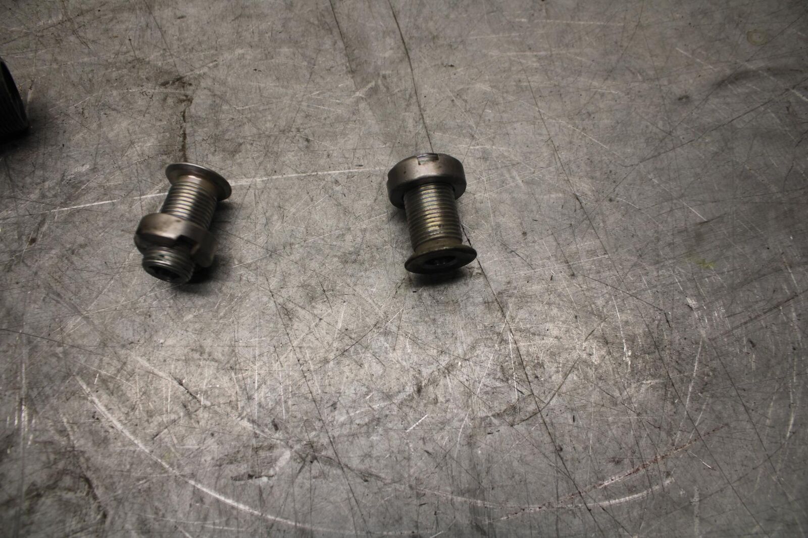 2009 Kawasaki Ninja ZX6R ZX600R ENGINE MOUNTING HARDWARE SPACER  BB44