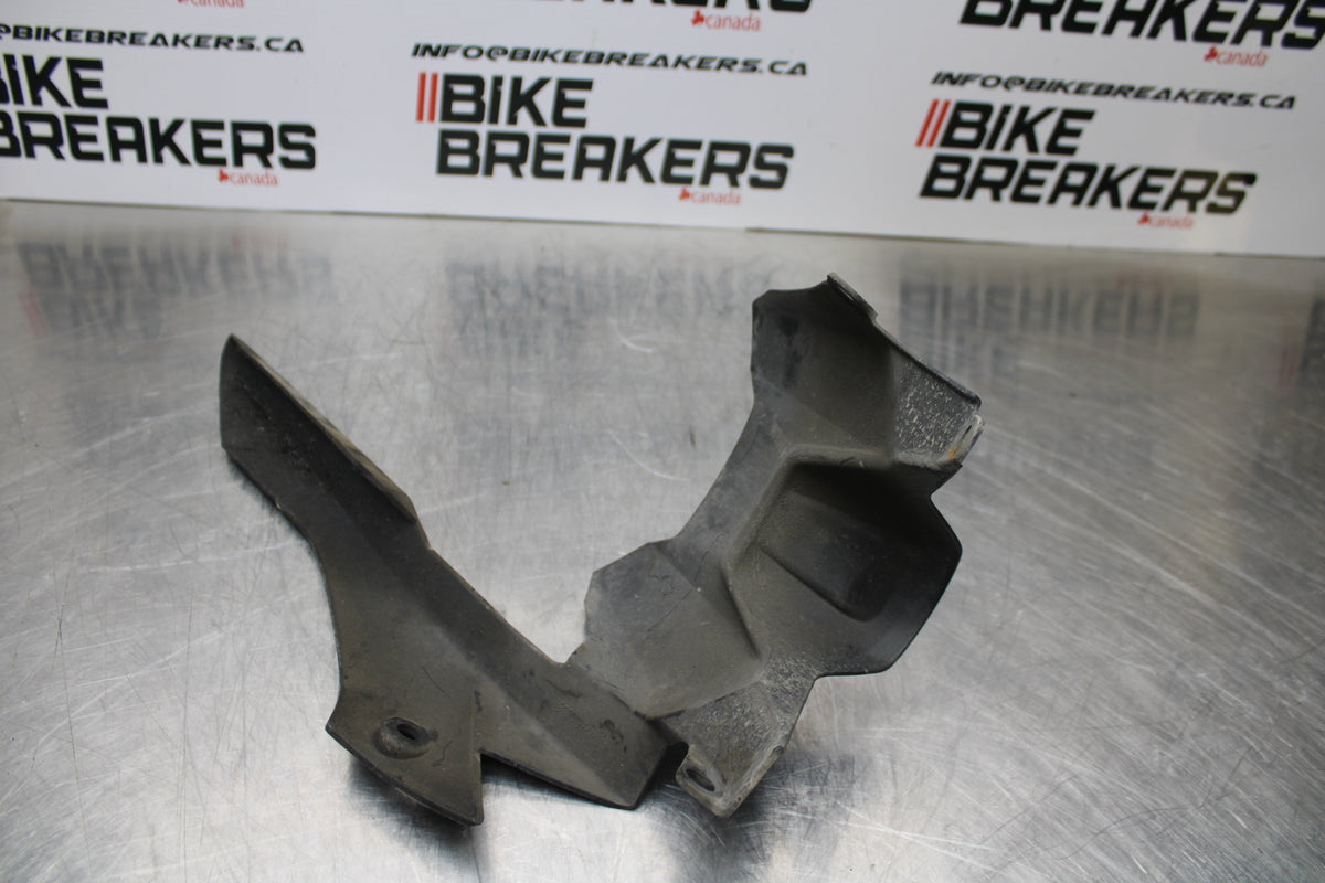 14-17 YAMAHA FZ07 REAR BACK DRIVE CHAIN GUARD COVER SHIELD BB162