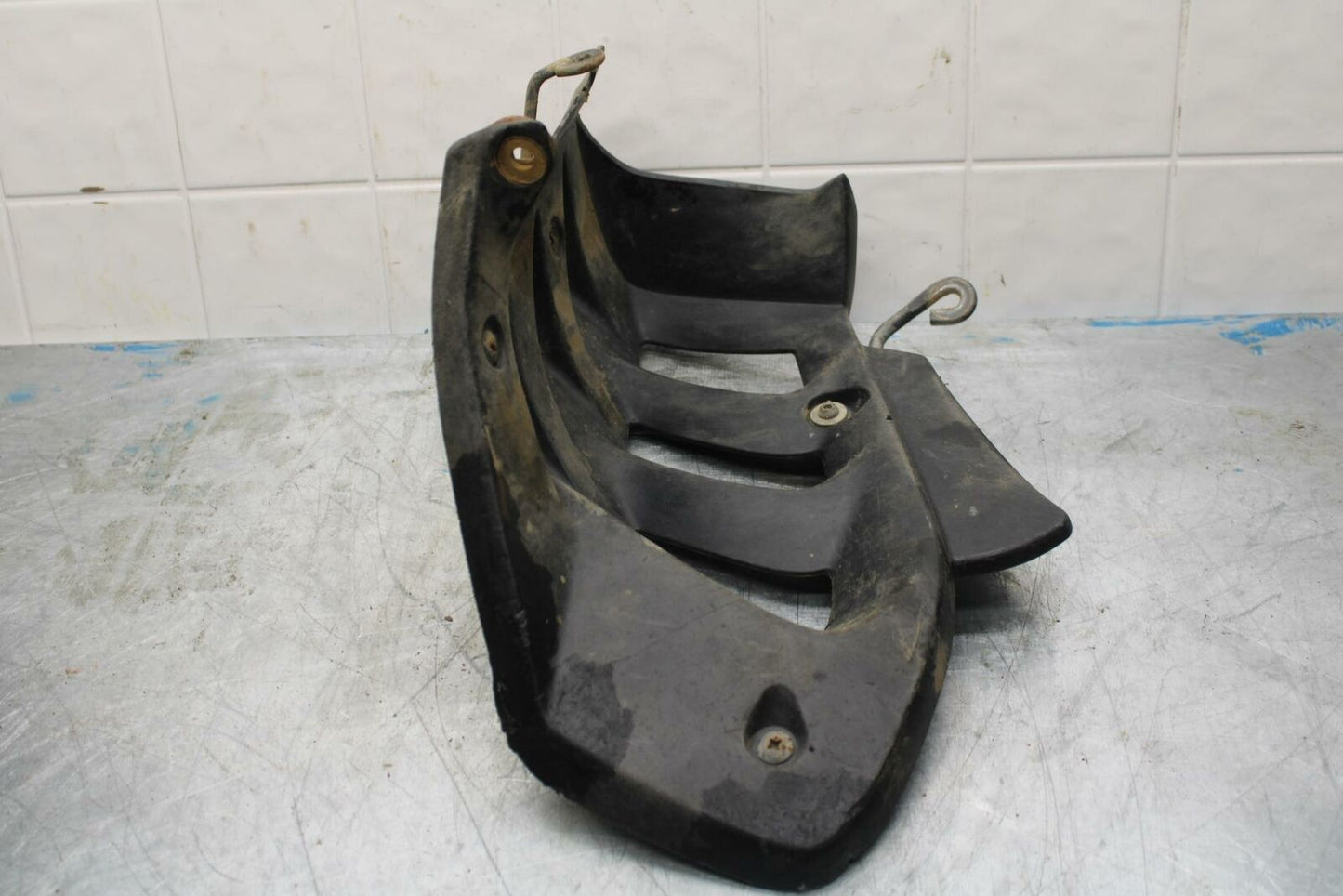 06-20 YAMAHA RAPTOR 700 YFM700R LEFT MUD SPLASH GUARD FOOTWELL BB414