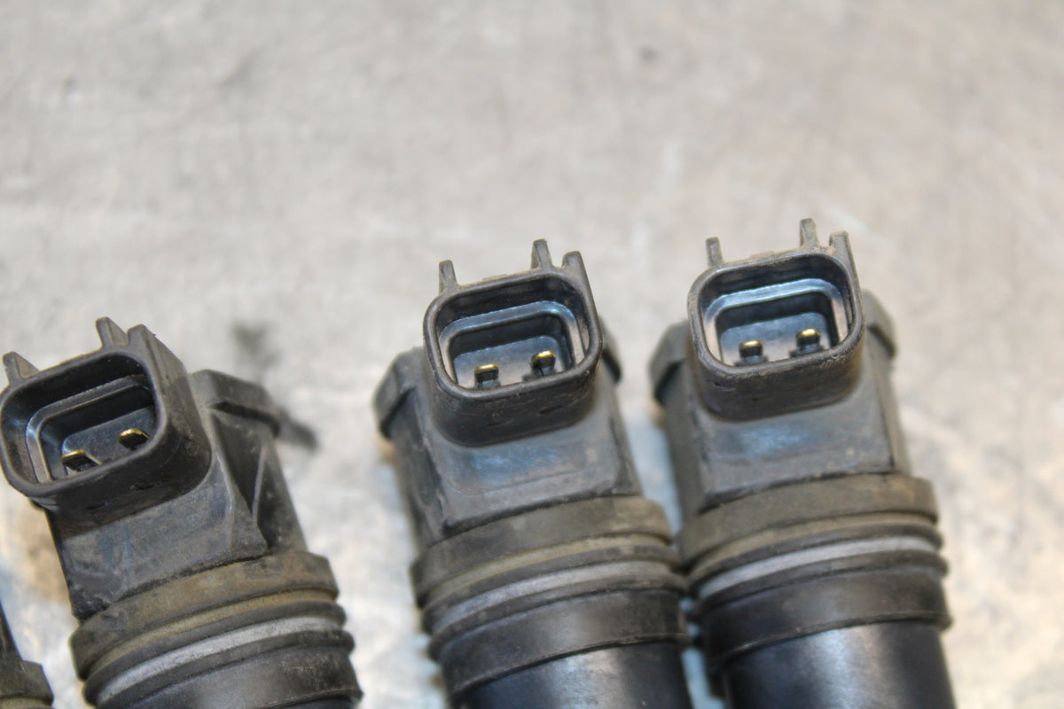05-06 HONDA CBR600RR IGNITION COILS COIL SPARK PLUG CAPS 30700-MEE-641 BB689