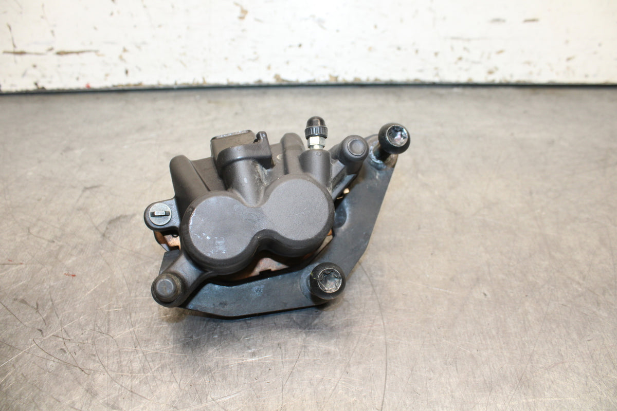 19-24 YAMAHA R3 RIGHT FRONT BRAKE CALIPER BB736