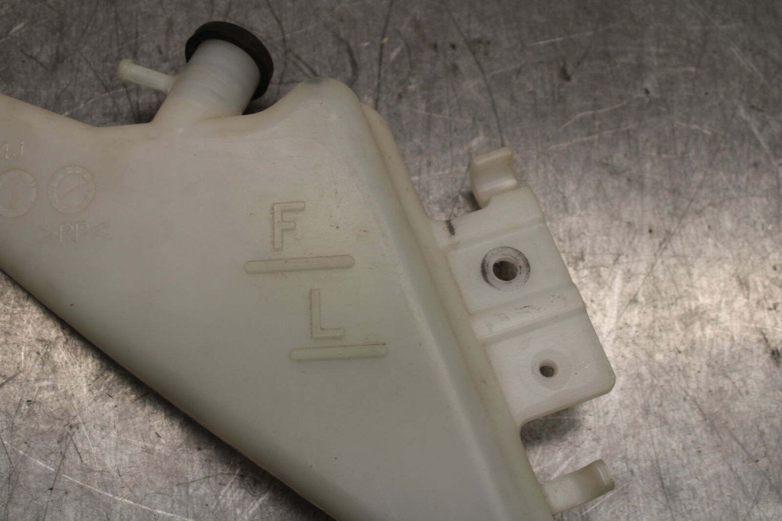 13 SUZUKI GSXR750 COOLANT WATER TANK RESERVOIR BOTTLE BB110