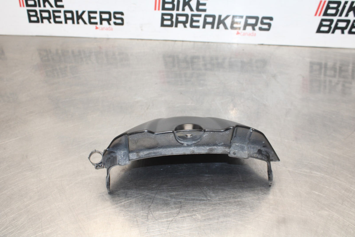 05-06 SUZUKI GSXR1000 REAR BACK WHEEL TIRE HUGGER FENDER BB857