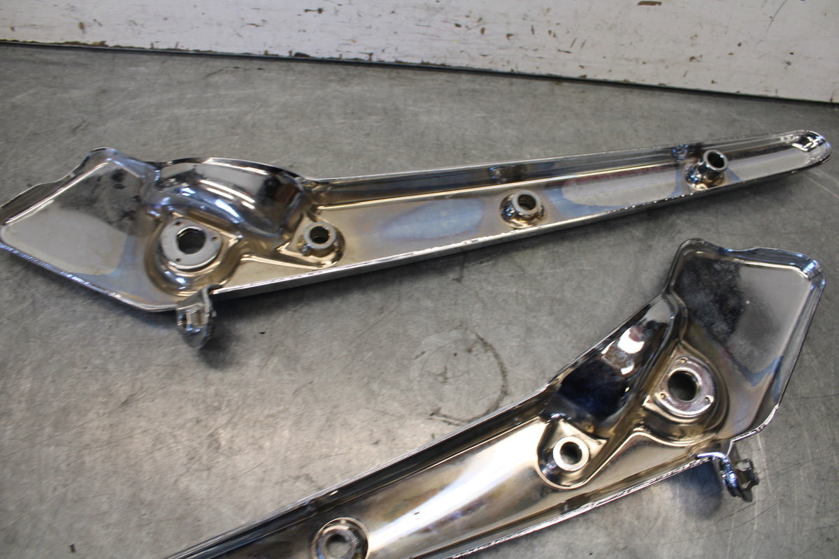 2008 Honda VTX1300C REAR BACK FENDER SUPPORT FRAME SUBFRAME bb673