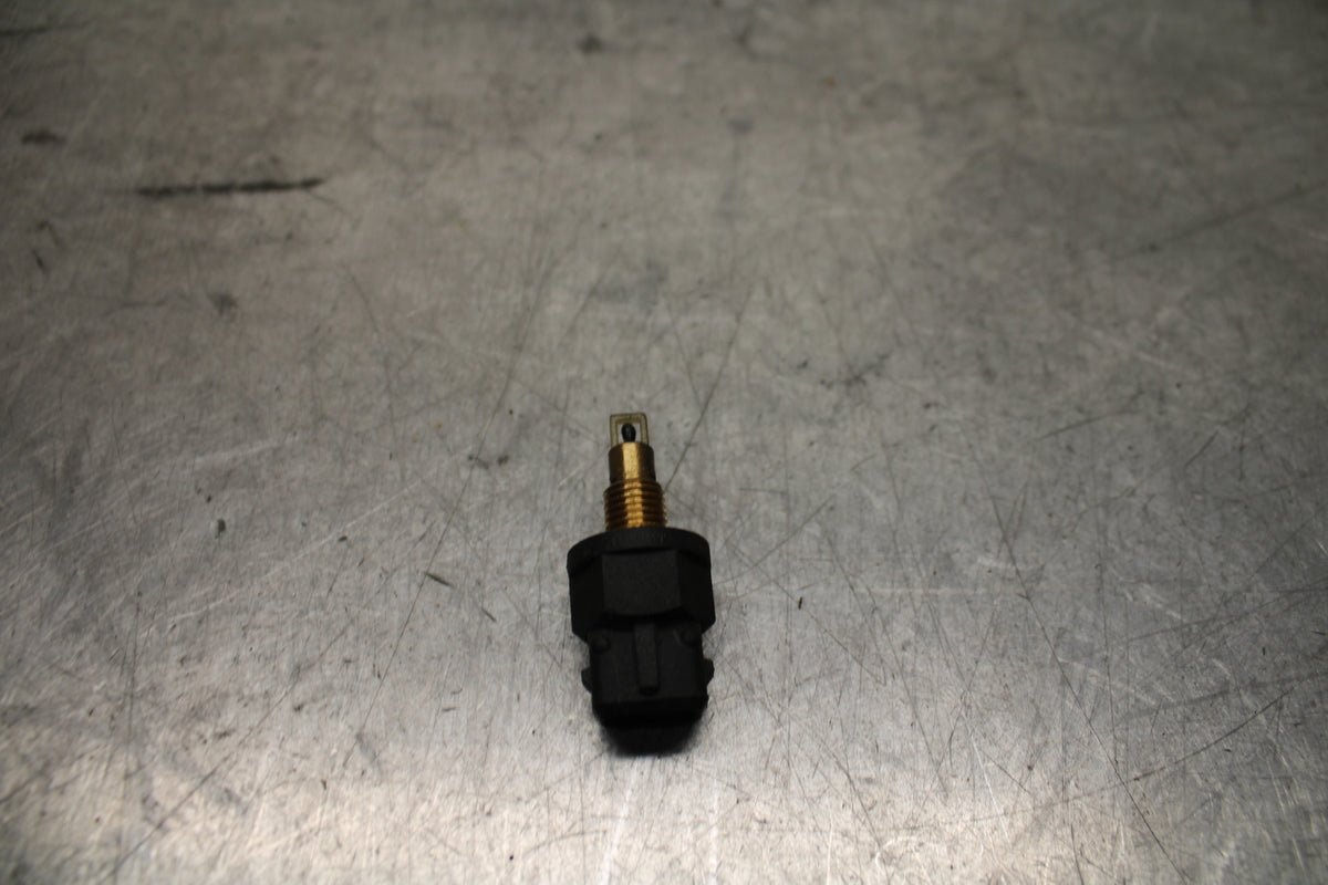 03-04 TRIUMPH DAYTONA 600  AIR BOX SENSOR BB745