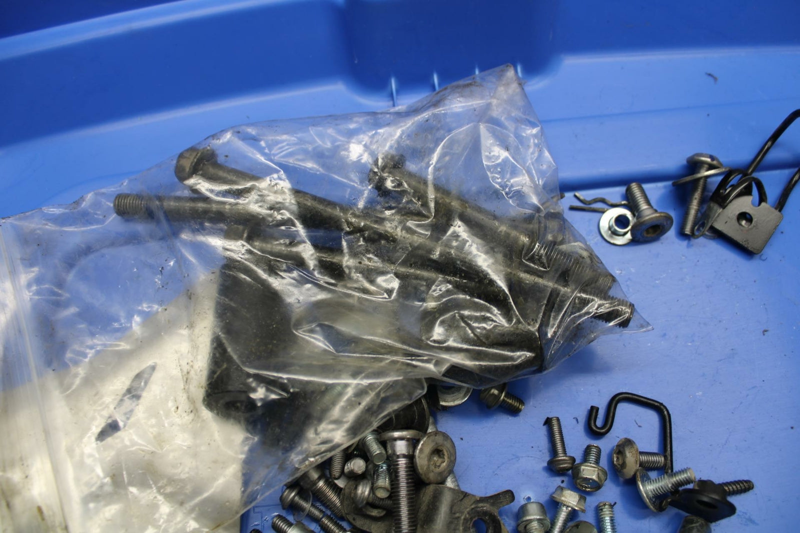 17-20 KAWASAKI NINJA 650 EX650  ENGINE MOUNTING BOLTS HARDWARE LEFTOVER BB277