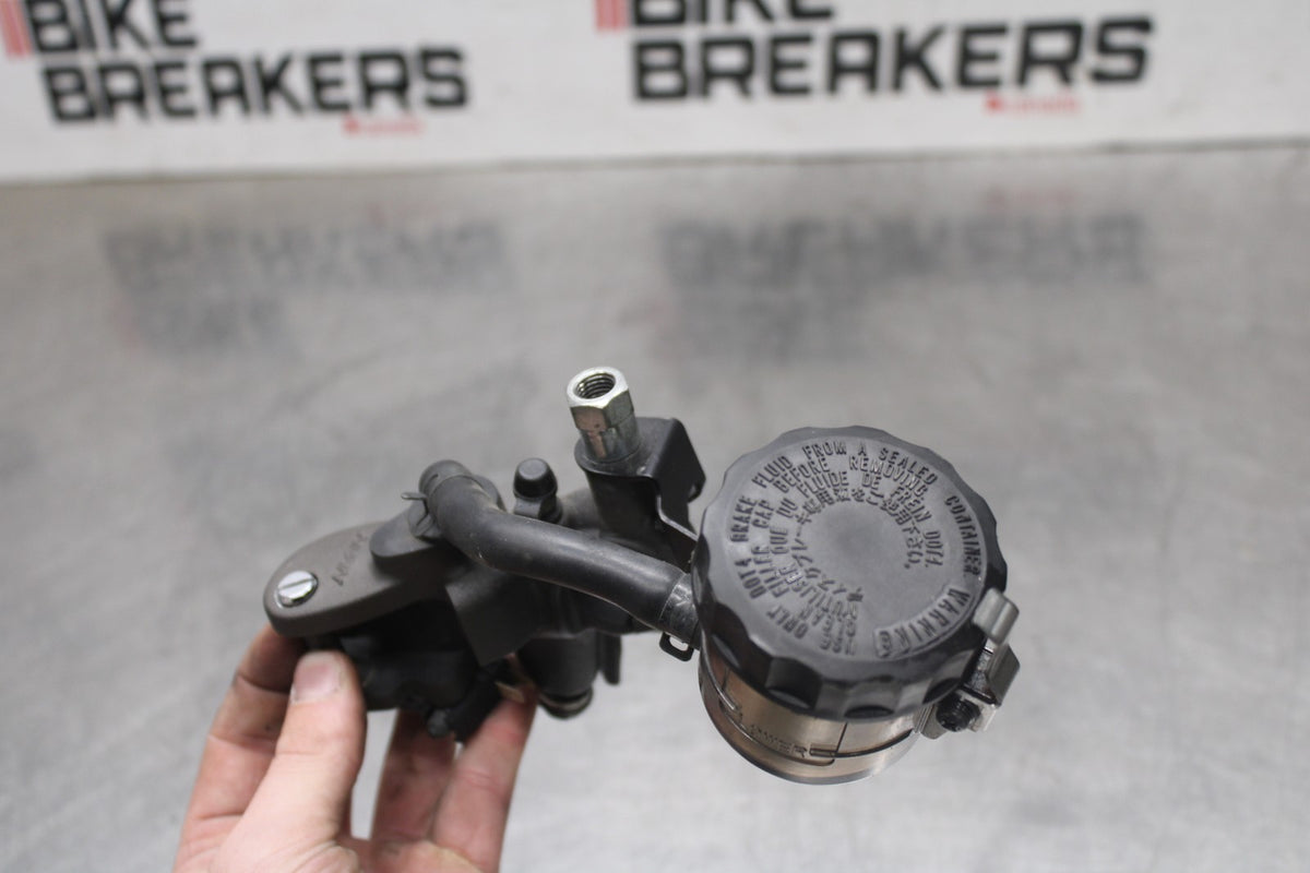 23 KAWASAKI Z900RS FRONT BRAKE MASTER CYLINDER BB935