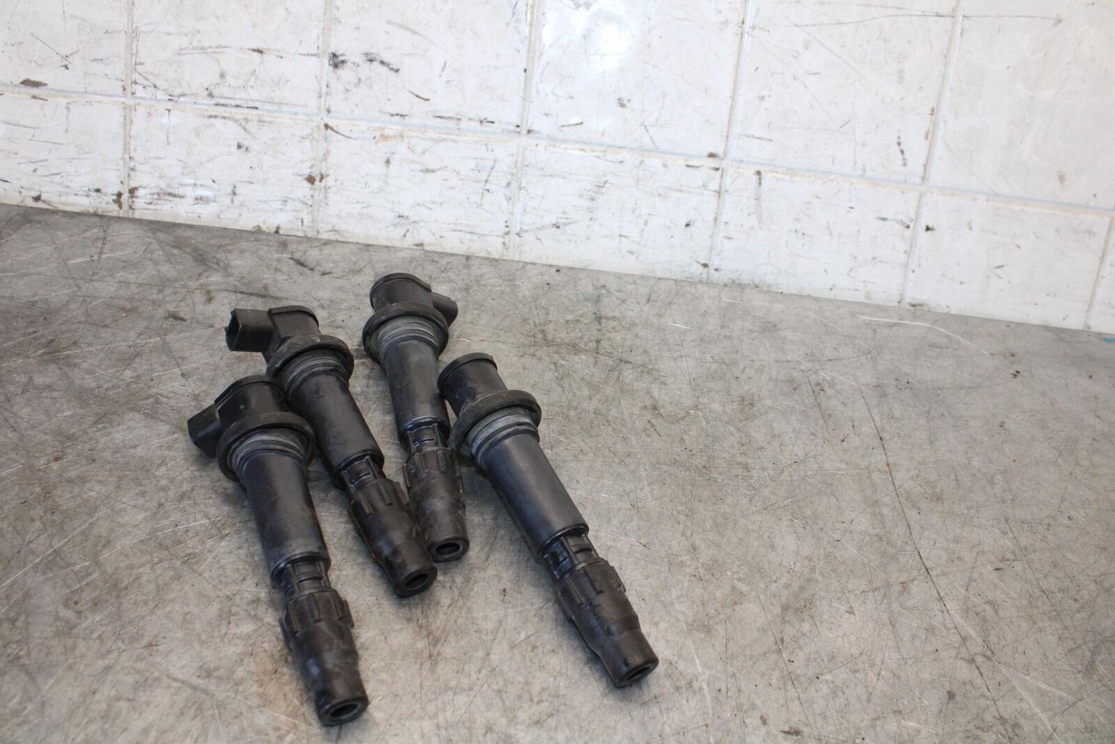 06-07 SUZUKI GSXR750 IGNITION COILS COIL SPARK PLUG CAPS 33410-02H00 BB543