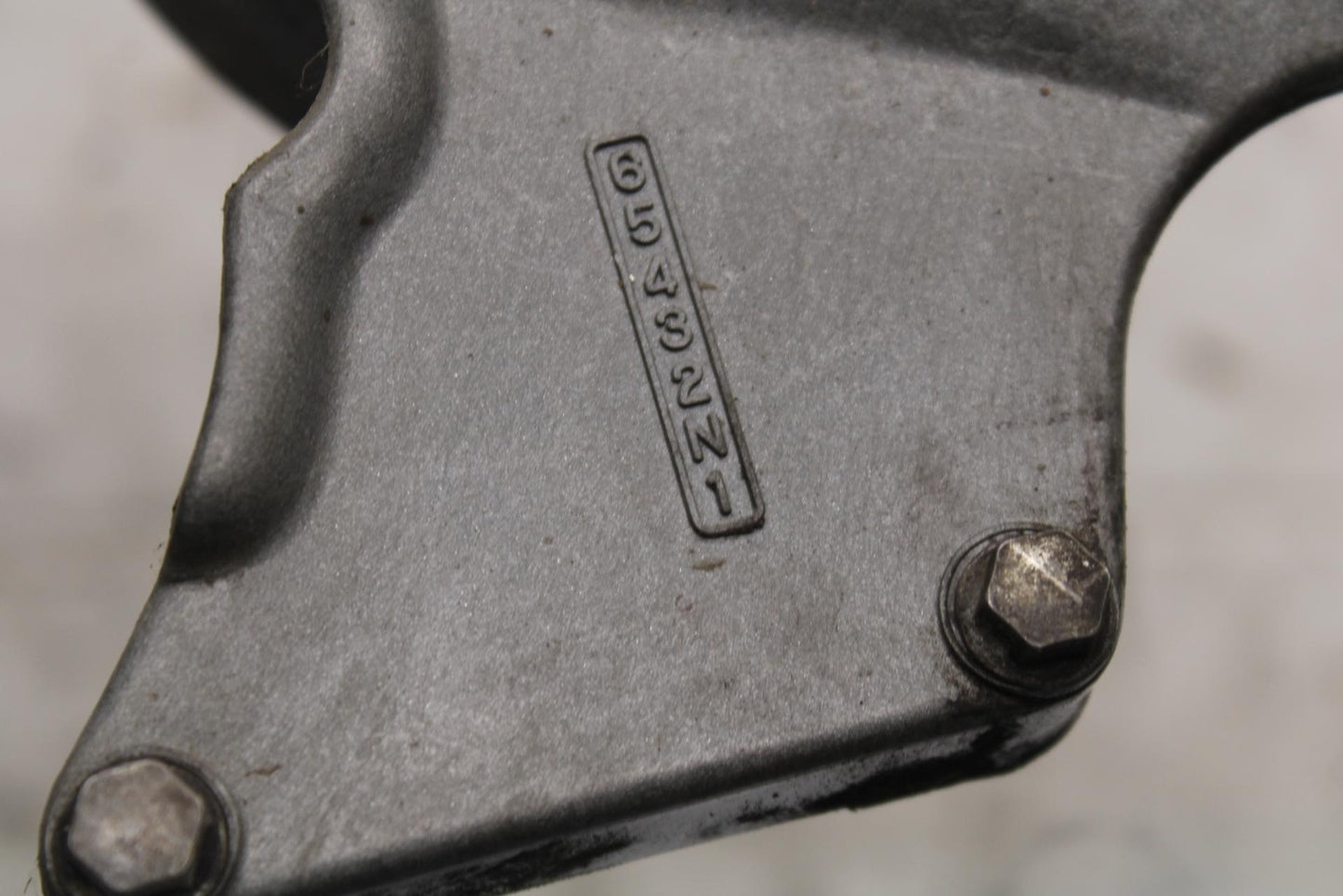 00-01 KAWASAKI ZZR600 ENGINE SPROCKET COVER BB568