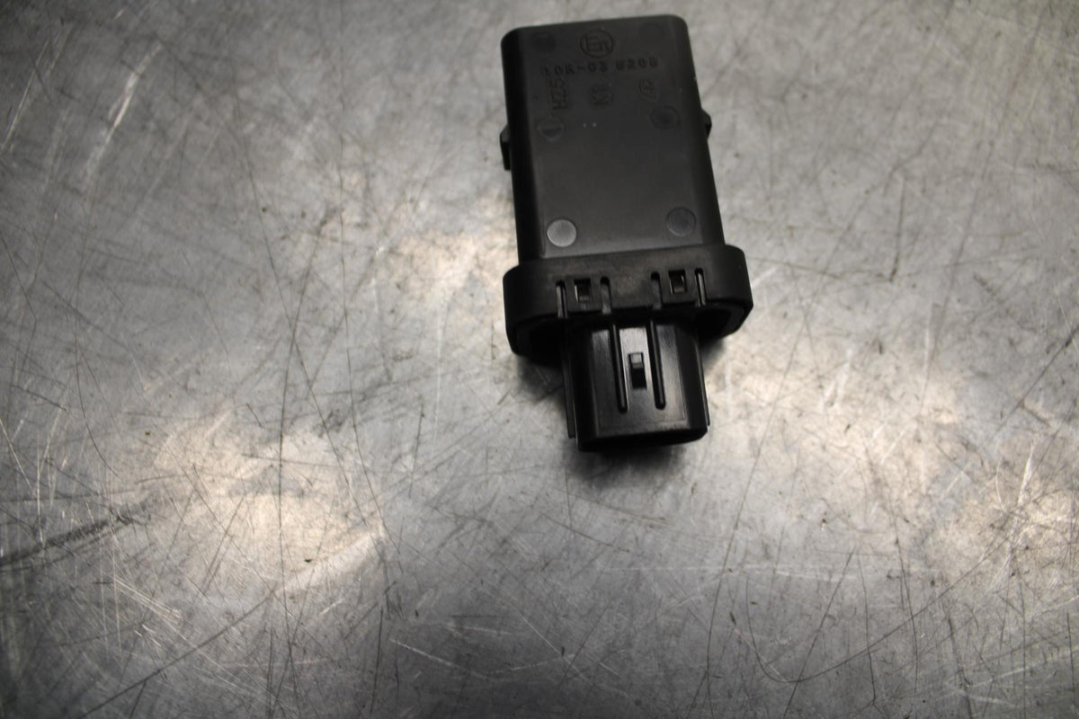 17 HONDA CRF1000LD AFRICA TWIN HEATED GRIP  RELAY SWITCH BB97