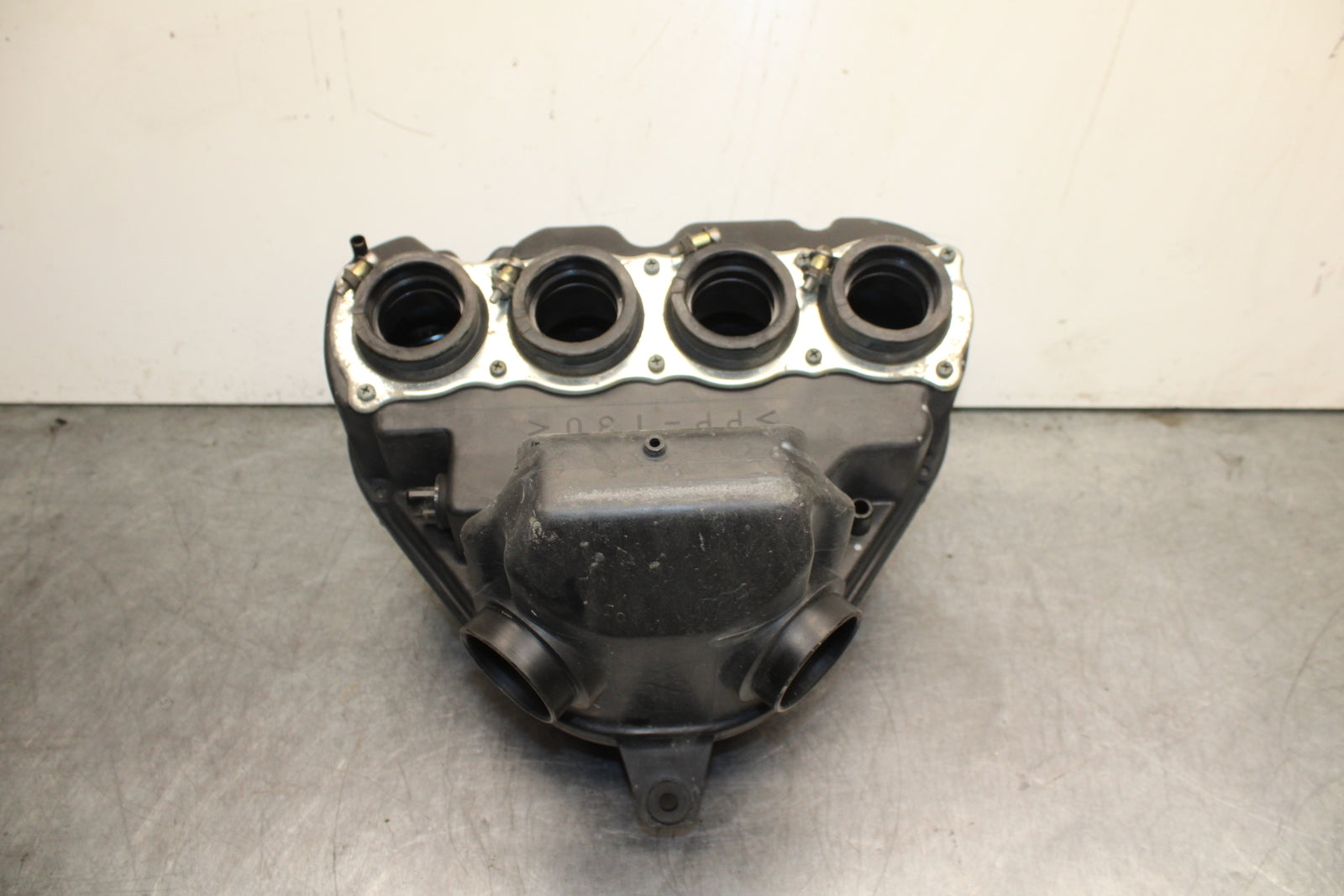03-05 YAMAHA YZF R6  AIRBOX AIR INTAKE FILTER BOX BB751