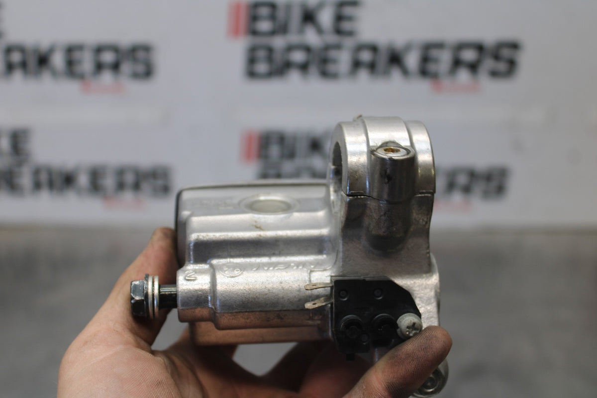 08 KAWASAKI VULCAN 1600 VN1600D NOMAD FRONT BRAKE MASTER CYLINDER BB904
