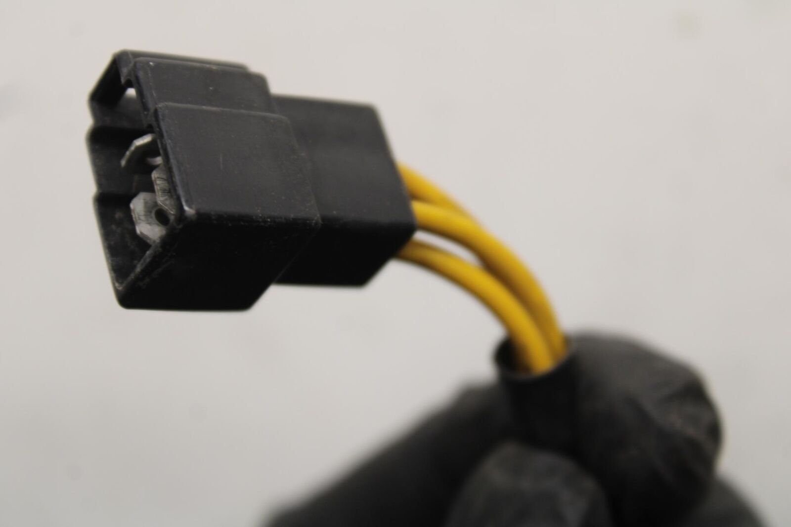08-11 TRIUMPH SPEED TRIPLE RECTIFIER VOLTAGE REGULATOR BB102