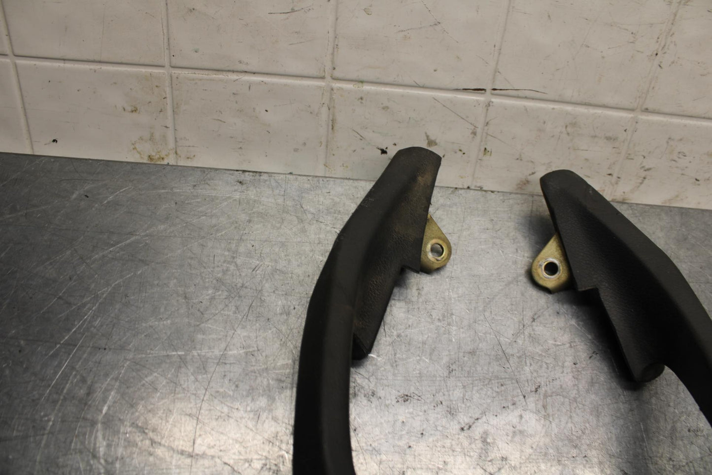 2001 Honda ST1100 PASSENGER REAR SEAT GRAB BAR HANDLE SET BB77