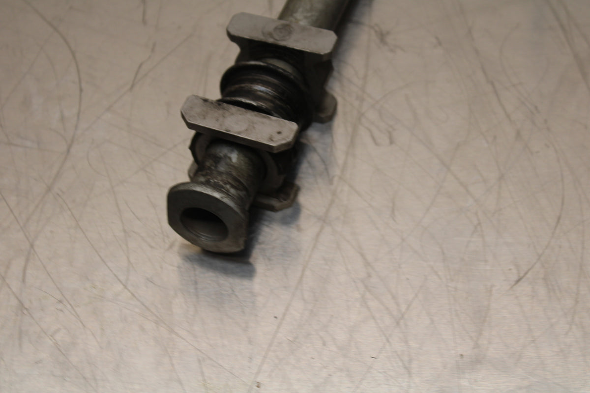 07-12 HONDA CBR600RR REAR AXLE BACK WHEEL  PIVOT BOLT AXEL 42301-MEE-D00  BB135