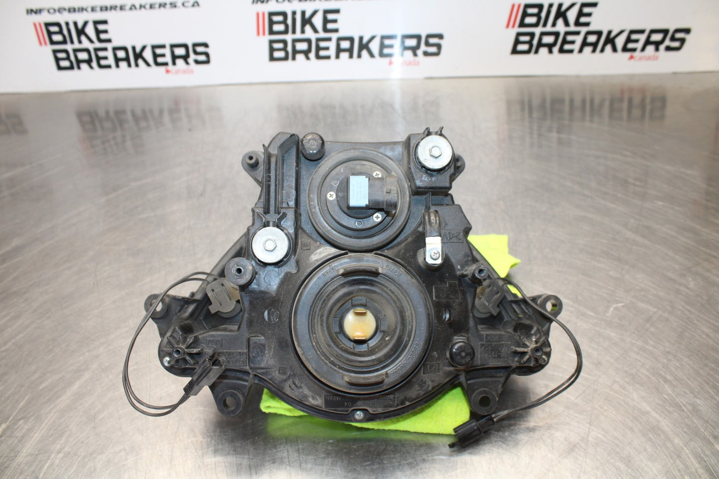 06-07 SUZUKI GSXR 600 FRONT HEADLIGHT HEAD LIGHT LAMP BB170