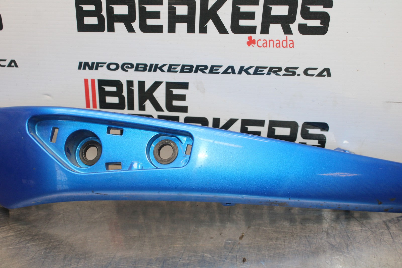 09-10 KAWASAKI ER-6N LEFT REAR BACK TAIL FAIRING COWL SHROUD BB205