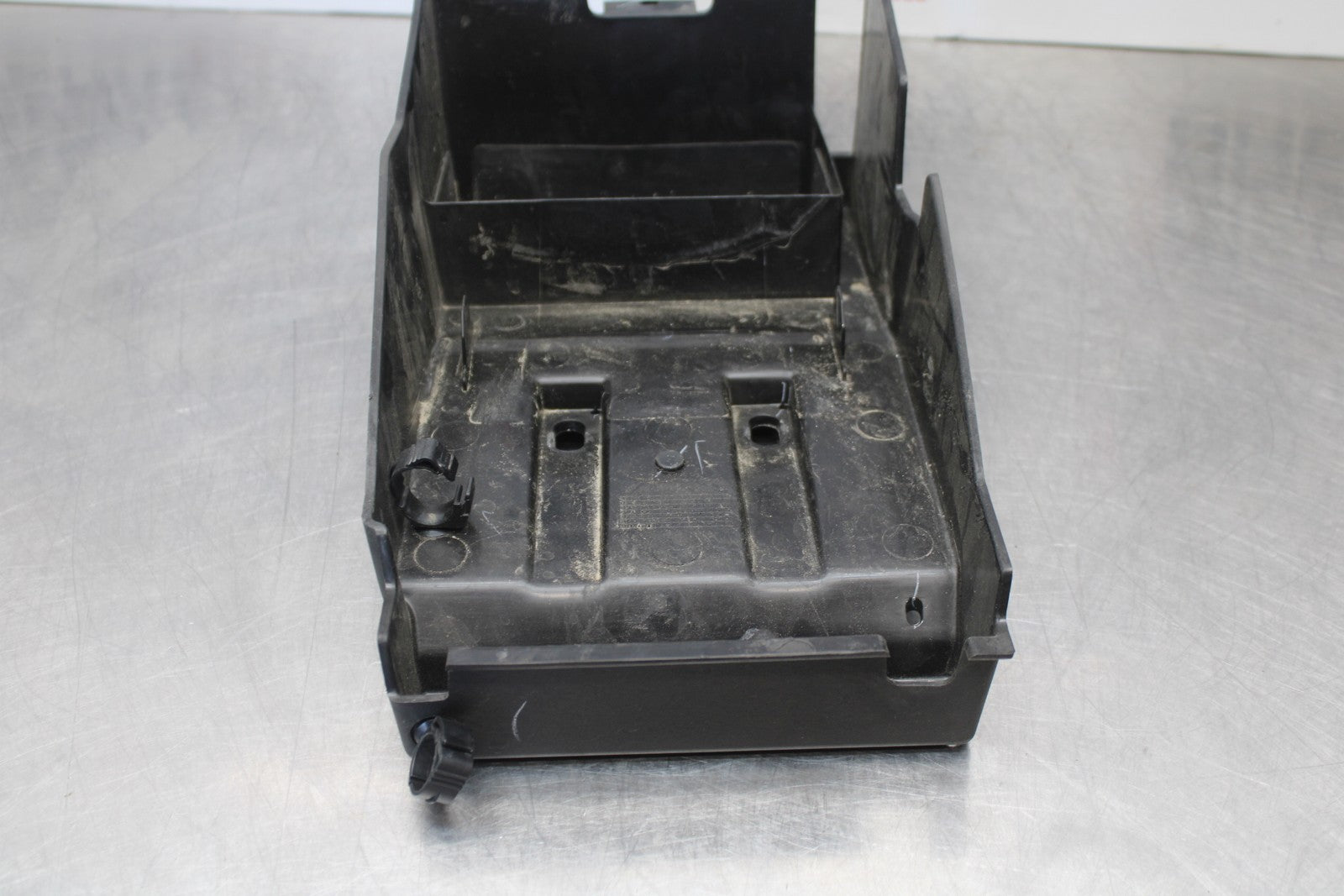 18-23 KAWASAKI NINJA 400 EX400 ABS REAR UNDERTAIL BATTERY TRAY PLASTIC BB192