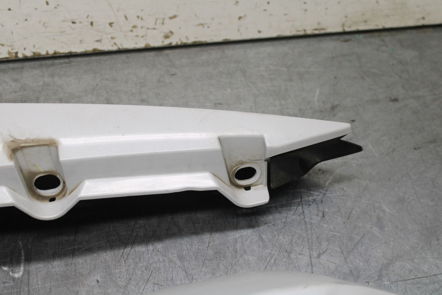 09-15 YAMAHA FZ6R REAR BACK TAIL FAIRING COWL SHROUD SET BB719