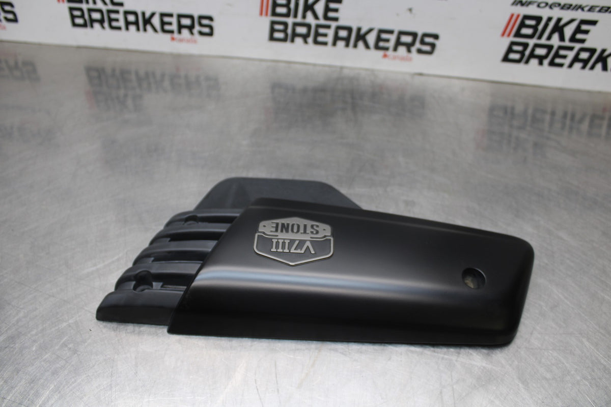 19 MOTO GUZZI V7 III RIGHT LEFT FRONT SIDE SEAT PANELS TRIM COWLS FAIRINGS BB831
