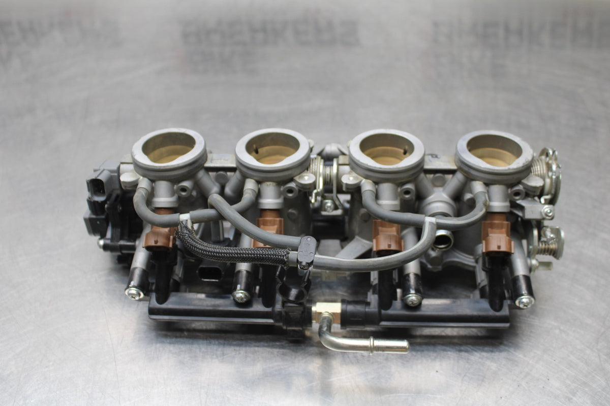 11-22 SUZUKI GSXR 600  MAIN FUEL INJECTORS / THROTTLE BODIES BB193