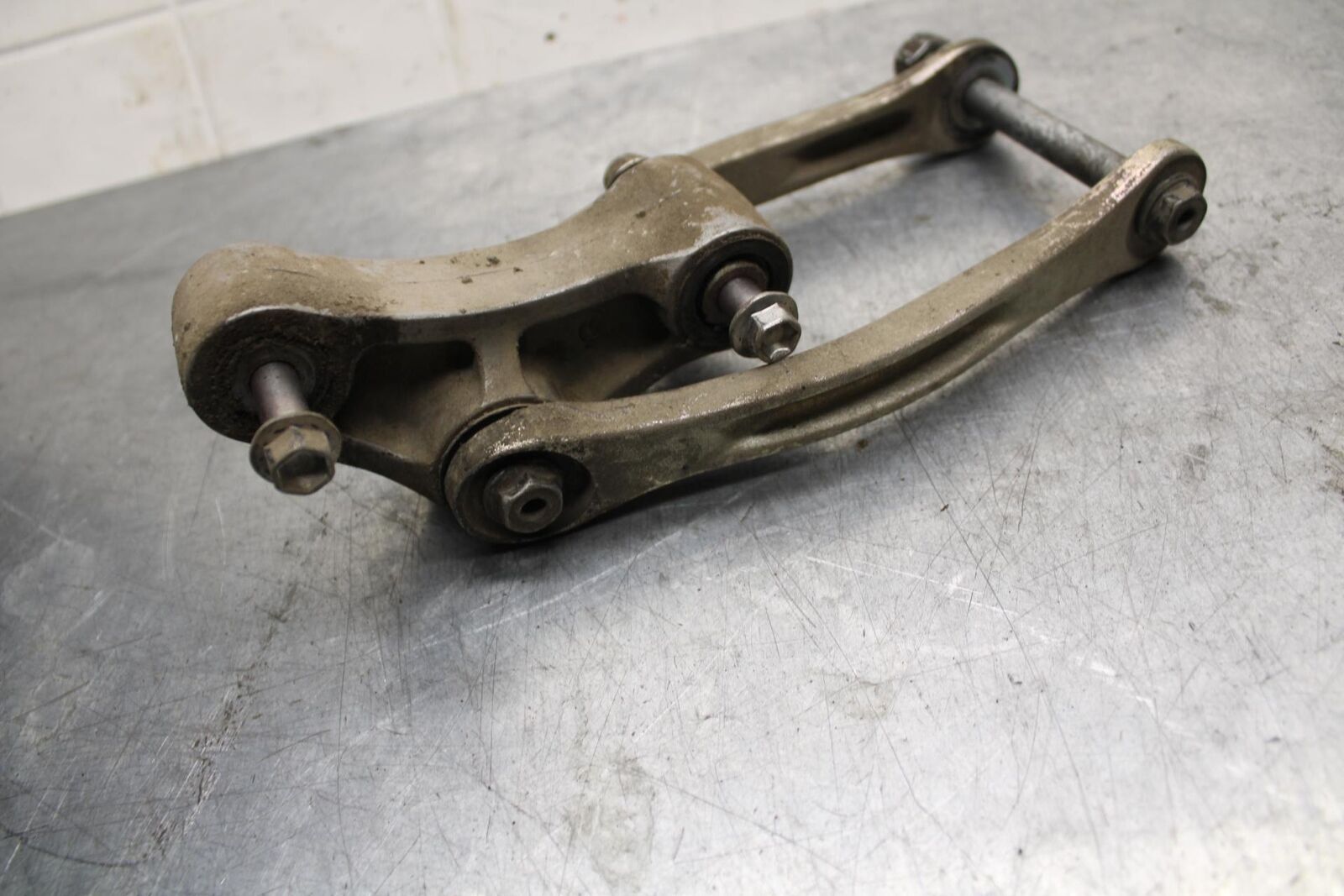 08-09 KAWASAKI NINJA ZX14R REAR DOGBONE SHOCK LINKAGE LINK BB73