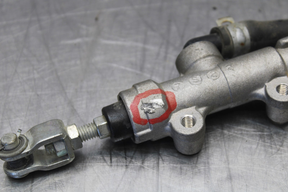 08 KAWASAKI VULCAN 1600 VN1600D NOMAD REAR BACK BRAKE MASTER CYLINDER BB904