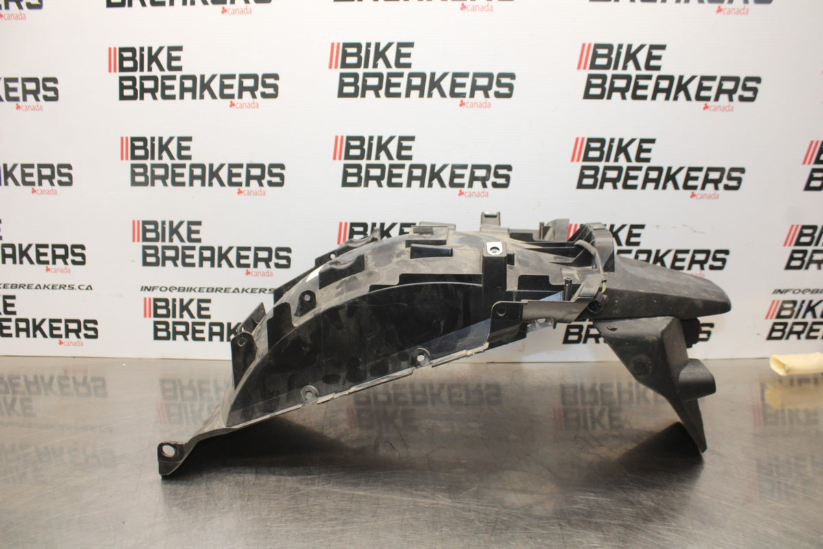 14 HONDA CTX1300A REAR BACK WHEEL FENDER MUD GUARD BB732