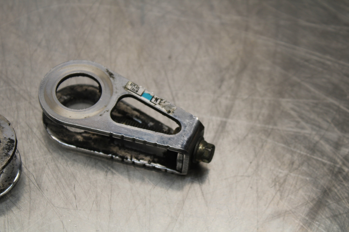 98-05 HONDA SUPER HAWK 1000 VTR1000F SWINGARM CHAIN TENSIONER ADJUSTMENT BB152