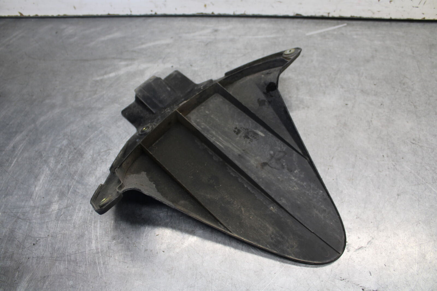 05-06 HONDA CBR600RR REAR BACK WHEEL TIRE HUGGER FENDER 80120-MEE-D00 BB655