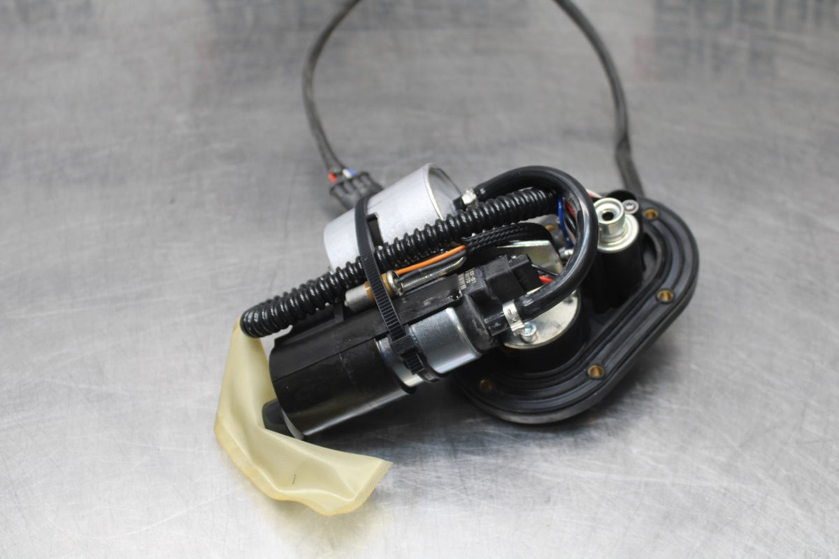 19 MOTO GUZZI V7 III FUEL PUMP GAS PETROL SENDER UNIT BB831